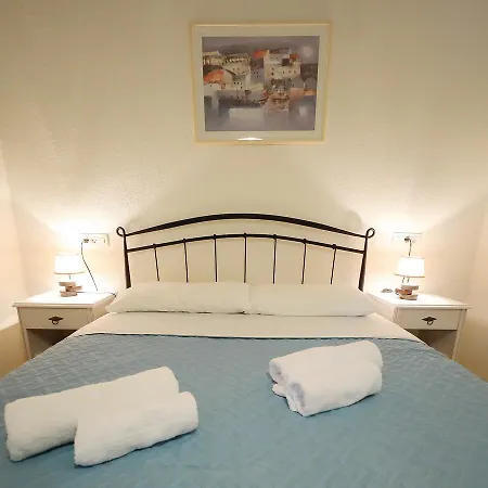 Petrizio Apartment *