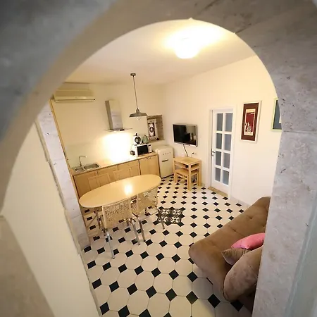 Apartment Petrizio