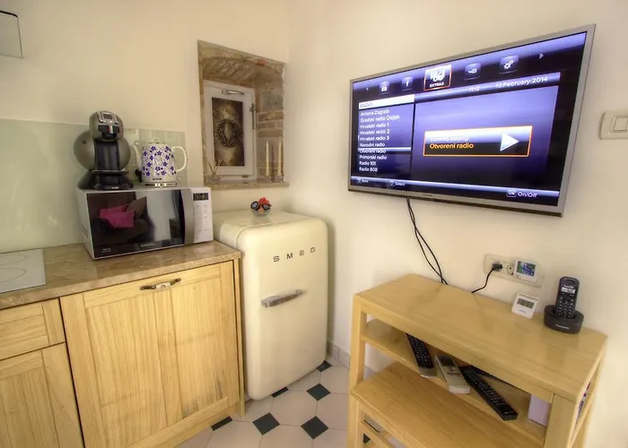 Apartment Petrizio *