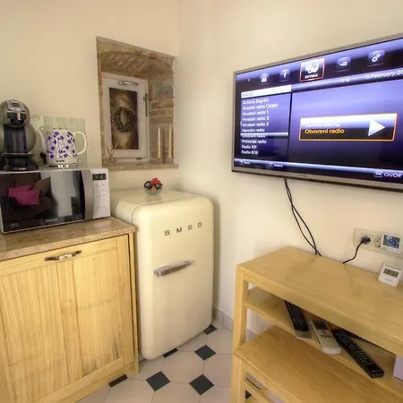 Apartment Petrizio *