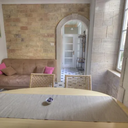 Petrizio Apartment